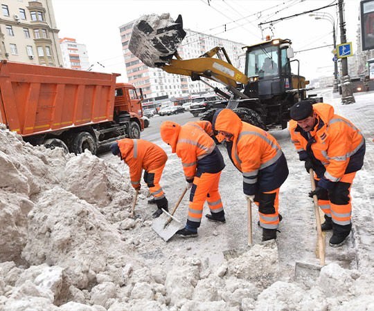 Уборка снега в Ивантеевке и  Московской области