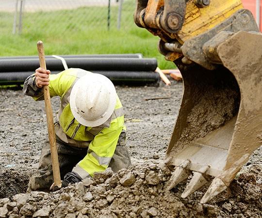 Земляные работы в Ивантеевке и  Московской области