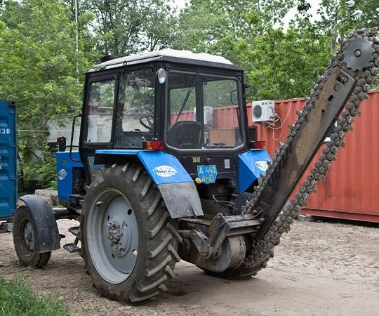 Траншеекопатель в аренду в Ивантеевке и  Московской области